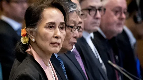 “ซูจี” ขึ้นศาลยุติธรรมระหว่างประเทศ สู้คดี “ฆ่าล้างเผ่าพันธุ์” โรฮีนจา