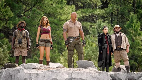 “เดอะร็อค” น็อกหมัดตรง ส่ง “จูแมนจี้” โหด มันส์ ฮา ยกกำลัง 2 (คลิป)