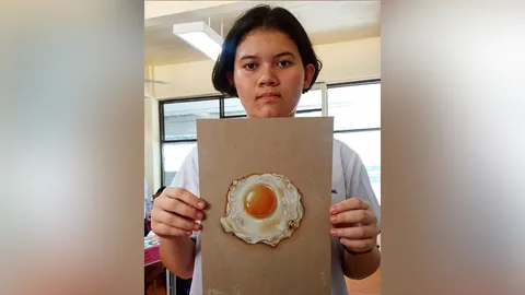 เปิดใจครูสอนศิลปะ น้องเจนนี่ เด็กม.1 วาดไข่ดาวขั้นเทพ จนมีคนซื้อภาพไปแล้ว