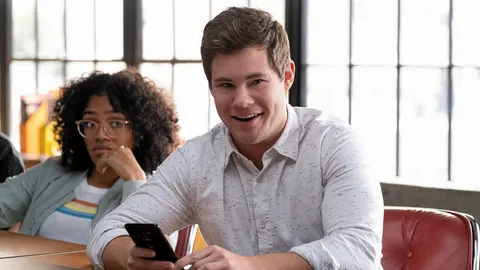 หนังรักสุดฮา “Jexi เจ็กซี่ โปรแกรมอัจฉริยะ เปิดปุ๊บ วุ่นปั๊บ” (คลิป)