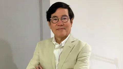 โสมชบาจ๊ะจ๋า : ส่งท้ายปีเก่า นพ.มนัส ถูกปลอมไลน์หลอกเพื่อนๆ ให้โอนเงินให้