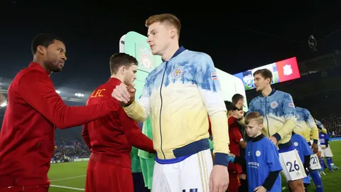 จุดนัดพบ "ทีม เลสเตอร์ ซิตี้-คีรีวง" คิง เพาเวอร์ ส่งพลังฝีมือคนไทยสู่สายตาโลก