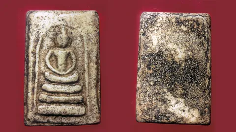 ปาฏิหาริย์จากหิ้งพระ : อกครุฑ วัดระฆัง