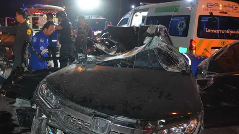 ครูหนุ่มกลับไม่ถึงบ้าน เพิ่งบรรจุ 2 เดือน ขับเก๋งชนปิกอัพดับที่ชุมแพ 