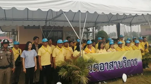 "จิตอาสา" ร่วมรณรงค์ขับขี่ปลอดภัย พร้อมตั้งจุดบริการประชาชน 