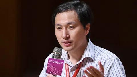 ศาลสั่ง จำคุก 3 ปี นักวิทย์จีน ตัดแต่งพันธุกรรมทารกแฝด สะท้านโลก 