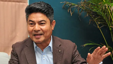 เทพไท ชี้ดัชนีเศรษฐกิจของจริงอยู่ที่กำลังซื้อชาวบ้าน แนะรัฐเร่งแก้วิกฤติ