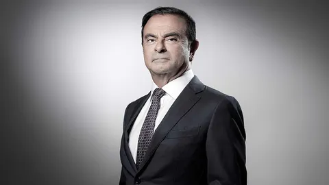 ตำรวจสากลออก “หมายแดง” ให้เลบานอนจับ คาร์ลอส กอส์น อดีตบอสนิสสัน