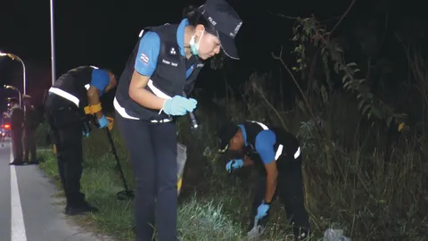 ชายหญิงปริศนา กราดยิงวัยรุ่นยืนปลดทุกข์ริมถนนหมดแม็ก โดนเด็ก 16 ดับ