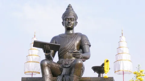 มองทั่วทิศเมืองไทย : รำลึกพ่อขุนรามคำแหง