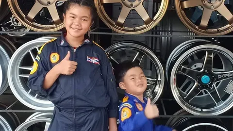 "น้องพลอย-มาตัง" พี่น้องกู้ภัยตัวน้อย อุทิศตัวช่วยสังคม แต่งหน้าศพฟรี