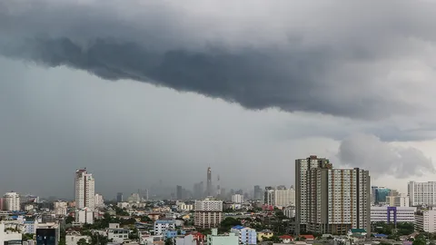ไทยตอนบนมีหมอกช่วงเช้า ภาคกลาง-ใต้มีฝนฟ้าคะนอง กทม. ฝนร้อยละ 10