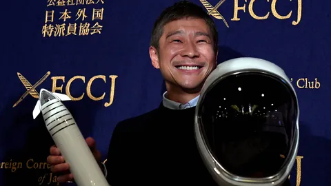 มหาเศรษฐีญี่ปุ่นประกาศรับสมัครแฟนสาว ไปทริปท่องดวงจันทร์ด้วยกัน