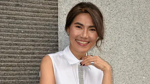 "มี้ตู่" ไฟเขียว "เป๊ก" แฟนลูกสาว ยิ่งกว่าให้ผ่าน ภูมิใจ "น้องเพลง" จบโท