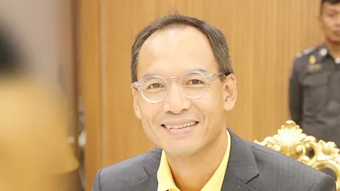 “กรณ์” ส่งเลขาฯ ยื่นหนังสือลาออกแล้ว “จักพันธ์” ส้มหล่นขยับขึ้น ส.ส.แทน