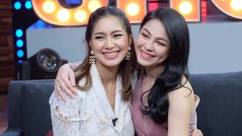 25 ปีแห่งมิตรภาพ เบนซ์-จอย โพสต์ซึ้งแม้ไม่ได้เจอแต่รักและคิดถึงเสมอ