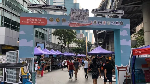กรมการค้าภายใน ชวน เดิน กิน ชิม เที่ยว "ถนนคนเดิน Walking Street@ สีลม"