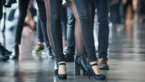 เปิดฟ้าภาษาโลก : To jump the queue