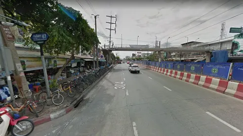 เบี่ยงตั้งเสาสีชมพู 27-31ที่นวลจันทร์