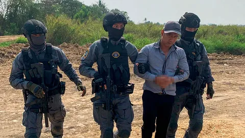 ส่องตำรวจ : ช็อก ผอ.ร.ร. ฆ่า 3 ศพชิงทอง!