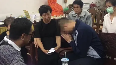 ผกก.สภ.เกาะคา พาลูกน้องขอขมา กราบแม่ “น้องนนท์” เหยื่อตำรวจชนดับ