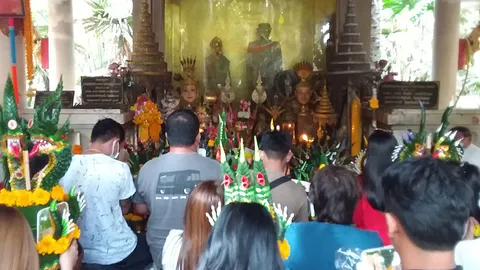 เซียนหวยรวมตัวส่อง ยอดเงินปากนาค "เลขเด็ด" ส่งตรงจากเกาะคำชะโนด