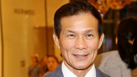 โสมชบาจ๊ะจ๋า : พล.อ.ไพโรจน์ พานิชสมัย ทำให้คนที่ไปงานดอกไม้อยากออกกำลังกายตาม