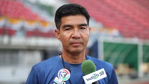 “โค้ชอดุลย์” นำลูกทีม “จุฬาฯ” ซ้อมก่อนดวล “ม.ธรรมศาสตร์” บอลประเพณี