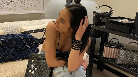 สวยและรวยมาก ตั๊ก บงกช จัดเต็มลุคหรูใส่แบรนด์เนมดังทั้งตัว (คลิป)