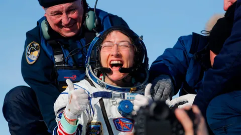 โลกเฮ นักบินหญิงอยู่อวกาศนานสุด 328 วัน