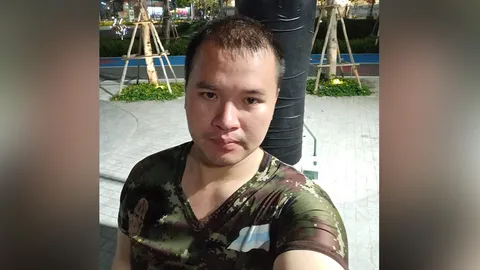 ระทึก! คนหนีตาย จ้าละหวั่น ทหารคลั่ง อยู่ชั้น 4 รัศมียิงไกลถึงห้างตรงข้าม  