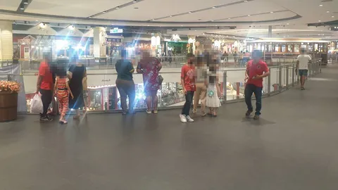 คาด "จักรพันธ์ ถมมา" ทหารคลั่ง จับตัวประกันในห้าง 16 คน