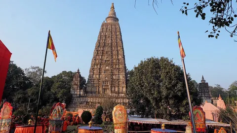 เสริมศรัทธาก่อปัญญาแดนพุทธภูมิ