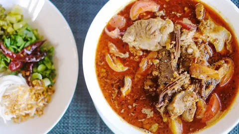 ด็อกเตอร์หนุ่ย เปิดครัวปรุงเมนูเด็ด “ขนมจีนน้ำเงี้ยว”