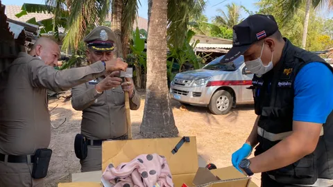 ผกก.ท่าไม้รวกเค้น สาวแจ้งโจรปล้นบ้าน พบพิรุธมีของผิด ก.ม.คุมตัวมาสอบต่อ