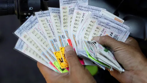 เปิดสถิติย้อนหลัง 15 ปี หวยเลขท้าย 3 ตัว ไม่เคยออกสักครั้งเดียว พบเป็นเลขเด็ด