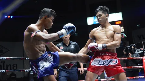 "ณรงค์ชัย" เบียดชนะ "เพชรมรกต" มวยคู่เอกลุมพินี