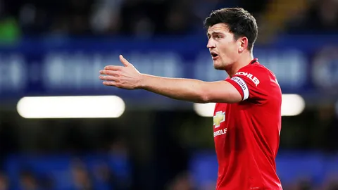 ไม่ได้ตั้งใจ "แม็คไกวร์" ปัดเจตนาย่ำใส่หว่างขา "บัตชูอายี" (คลิป)