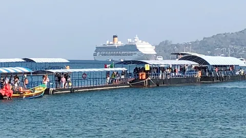 สสจ.ภูเก็ต กรองเข้มผู้โดยสารจากเรือสำราญหรู ขึ้นฝั่งไร้ต้องสงสัยโควิด-19