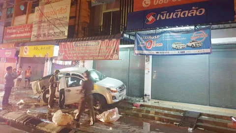 วอนเร่งแก้โค้งแยกชุกโดน อุบัติเหตุถี่ ชาวบ้านผวาทั้งคืน เจอรถแหกโค้งบ่อย