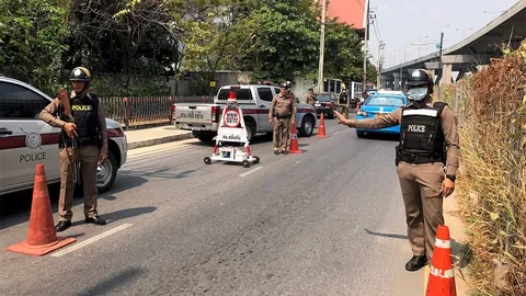 อารักขาเข้มศาลตลิ่งชัน สกัดสำเร็จ "ชิงตัวจำเลย"