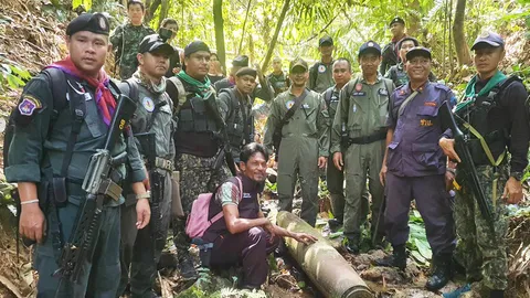 อีโอดีเข้าทำลายลูกระเบิดในป่าลึกที่ยะลา สมัยสู้โจรคอมมิวนิสต์มลายาแล้ว