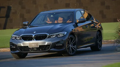 ประกอบไทยราคาน่ารัก BMW 320d ดีเซลจอมประหยัด / 330e M SPORT เสียบปลั๊ก รักษ์โลก!