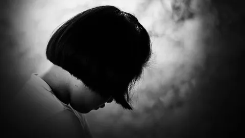 แค่เสื้อเปื้อนตัวเดียว รุ่นพี่รุมทำร้ายตบตีน้อง ม.1 นอนรพ.ยาว 5 วัน 