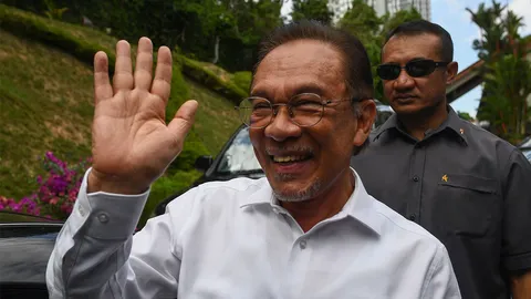 “อันวาร์” ยังหวังนั่งเก้าอี้นายกฯมาเลเซีย