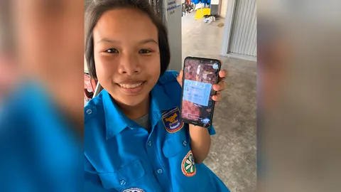 สาว 16 ปีอาสากู้ภัยคนสระแก้ว ดวงเฮงซื้อสลากฯเลขท้าย 38 ถูกหวย 12 ล้าน