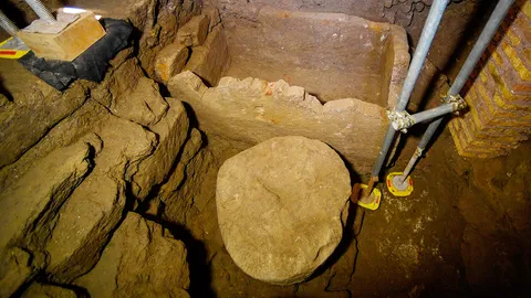 วัตถุอายุ 2,600 ปีพบในโถงใต้ดินยุคโรมัน