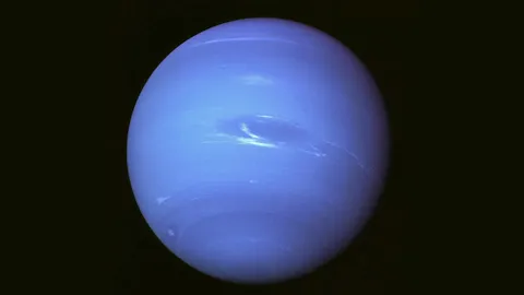 สำรวจดาวน้ำแข็งยักษ์ด้วยกล้องเจมส์เวบบ์