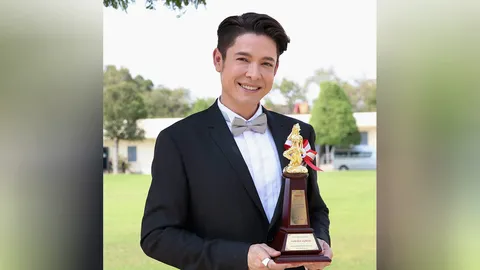 “ก๊อท จักรพันธ์” สุดปลื้มรับพระราชทานรางวัลเทพทอง