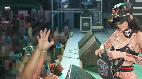 แน๊ต เกศริน ตอกหลังโดนคอมเมนต์แขวะ เพราะชุดขึ้นโชว์วาบหวิวเห็นเกือบหมด